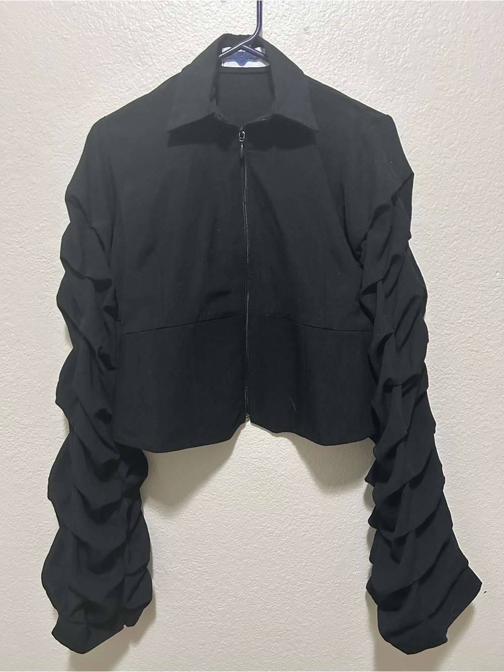 Black Crepe Corset Style Top Ruffle Sleeve Cropped Zip Blouse 10 Ruks à la Mode